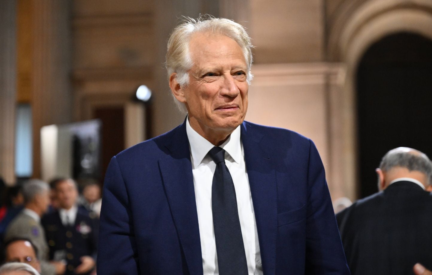Como Fillon, Villepin atrapado por los regalos envenenados de Robert Bourgi Como Fillon, Villepin atrapado por los regalos envenenados de Robert Bourgi